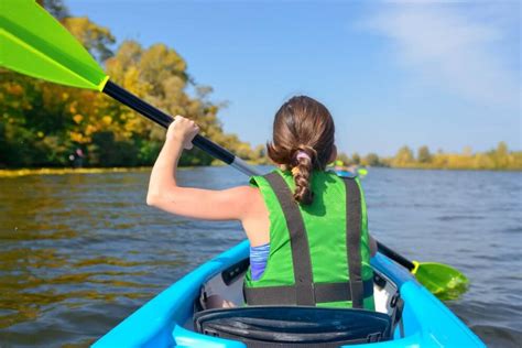 Kayaking: a fun way for kids to build core strength - Active For Life