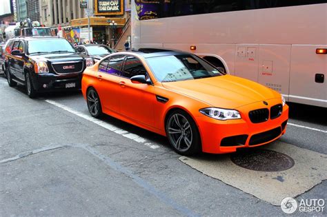 Matte Fire Orange BMW LCI M5 Spotted in New York - autoevolution