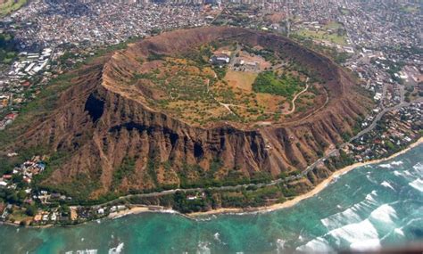 Diamond Head (Leahi) - Honolulu, Hawaii | volcano, volcanic crater ...