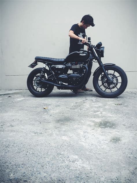 Triumph Street Twin Black Triumph Bikes, Triumph Bonneville, Triumph Motorcycles, Scooter ...