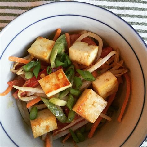 Bean Sprout Salad with Peanut dressing and pan fried Tofu - Kitchen, Uncorked | Bean sprout ...