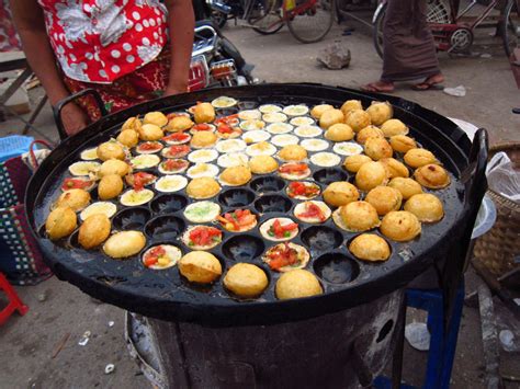 Eating in Myanmar - Traditional Burmese Cuisine