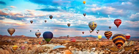 Besar viendo los globos aerostaticos en Capadocia, Turquía | Cappadocia, Turkey destinations ...