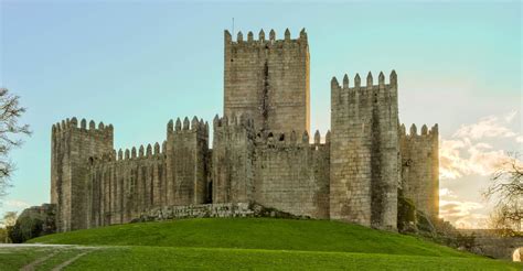 Castle of Guimarães, the Castle of the First King of Portugal | Teyla ...