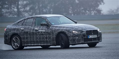 BMW i4 electric sedan looks sharp in new dynamic testing video | Electrek