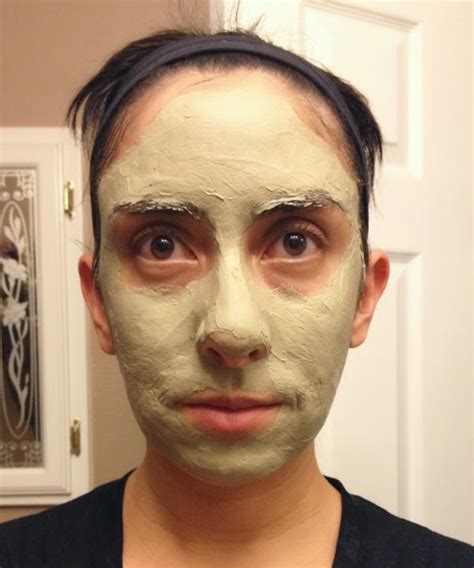 Aztec Healing Clay Mask Review - The Acne Experiment | Crappy Candle