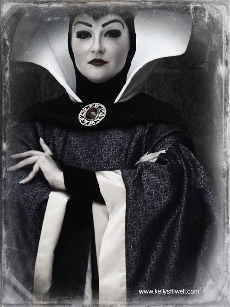 Evil Queen at Disneyland Evil Queens, Ginnifer Goodwin, Colin O ...