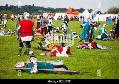 war of the roses, battle of Tewkesbury reenactment Stock Photo - Alamy