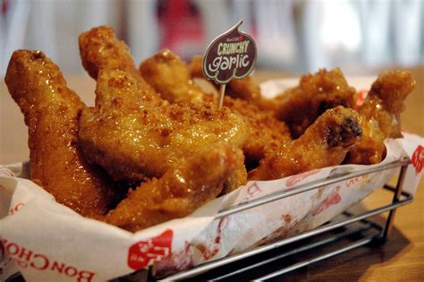 DUDE FOR FOOD: Change is Delicious with BonChon Chicken's New Crunchy Garlic