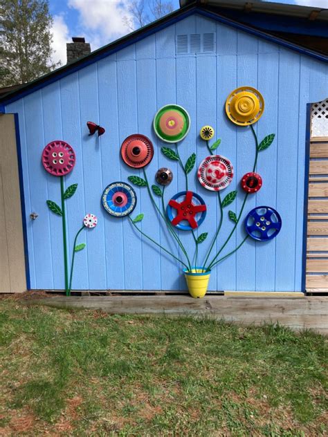 Recycled Garden Art, Garden Art Diy, Garden Yard Ideas, Mosaic Garden, Garden Crafts, Rock ...