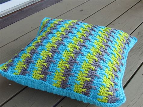 Textured Throw Pillow Cover Crochet Pattern, Free Pattern - Crochet Dreamz