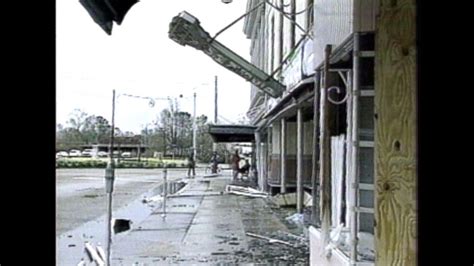 Aug. 26, 1992: Hurricane Andrew hits Louisiana Video - ABC News