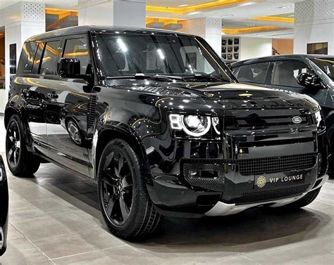 2023 Black Land Rover Defender V8, BEAST on Wheels | Range Rover Fans