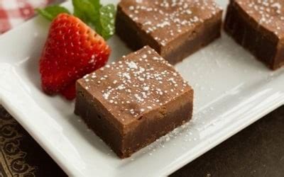 Chocolate Cheesecake Brownies #TwoSweetiePies