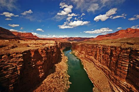 Grand Canyon, Enjoy It Over The Glass Bridge - Traveldigg.com