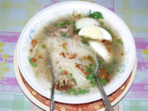 Gerai Makanan dan Minuman: BIHUN SOUP