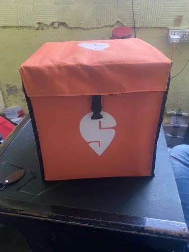 Red Polyester Swiggy Food Delivery Bag at Rs 370/bag in New Delhi | ID: 27114629773