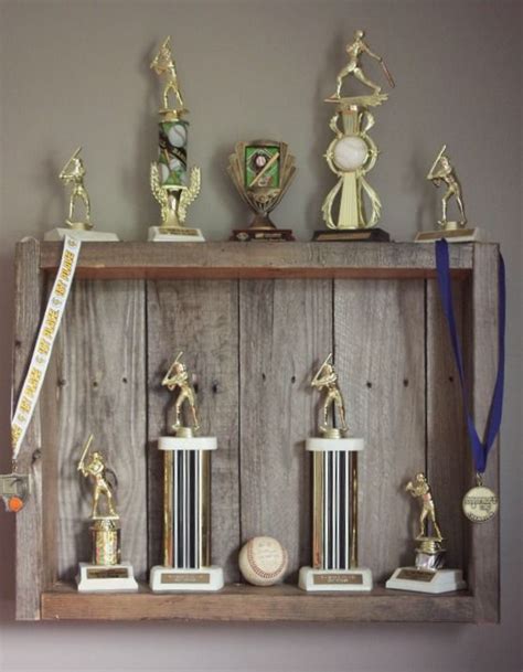 Pallet wood trophy case | Trophy display, Boys room decor, Trophy rooms