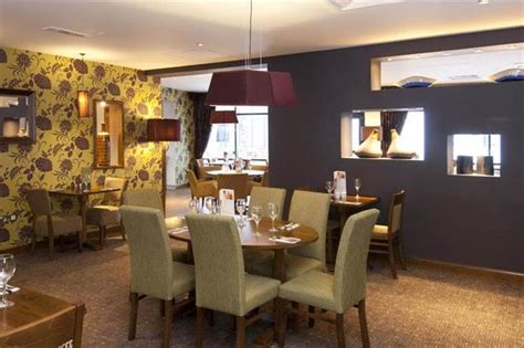 Premier Inn London Gatwick Airport - North Terminal - Compare Deals