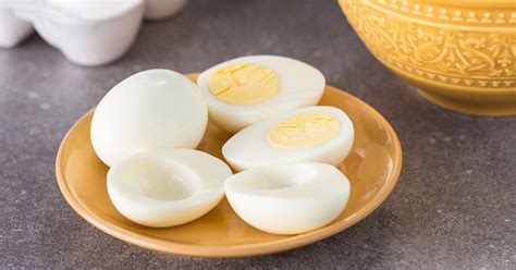 Eat Egg Whites for Protein and Other Nutrients | MD-Health.com