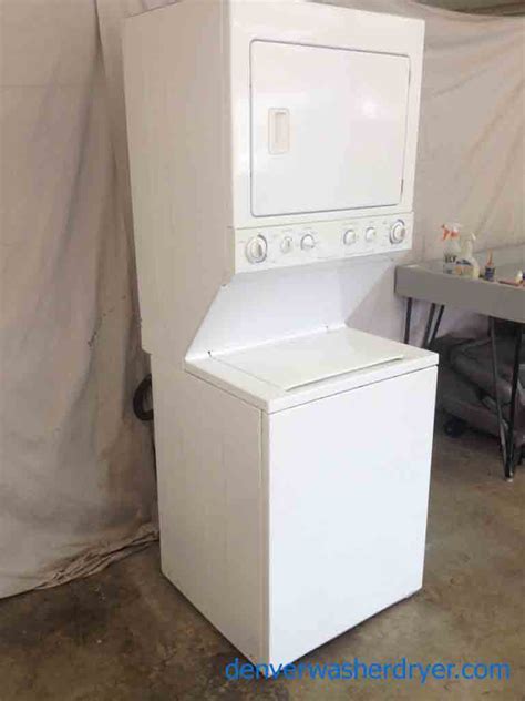 Large Images for Frigidaire 27″ Stacked Washer Dryer Combo - #2281