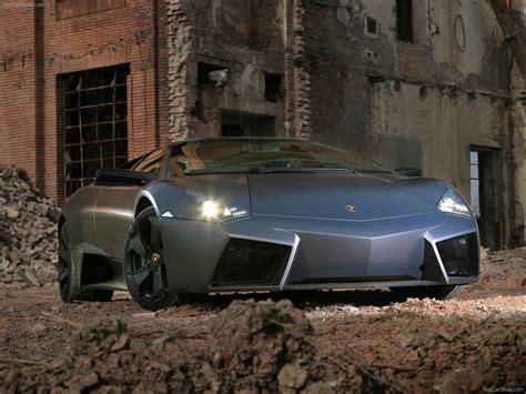 Dream Cars: Lamborghini Reventon - Beverly Hills Magazine