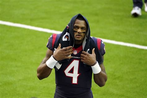 Deshaun Watson reportedly requests trade from Texans: NFL news roundup ...