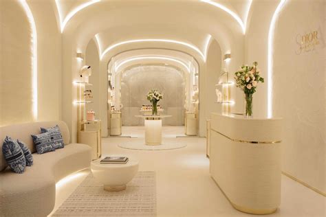 ENTREZ DANS LE NOUVEAU DIOR SPA A L’HÔTEL PLAZA ATHÉNÉE | Avenue Montaigne