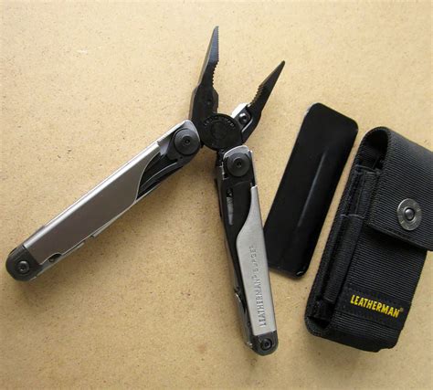 Мультитул Leatherman Surge Black&Silver 832462, чохол, надфіль + Подарунок Подвійний набір біт ...