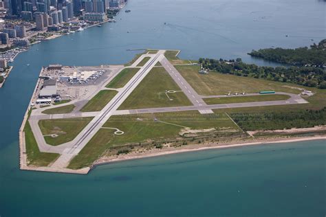 Aerial Photo | Billy Bishop Toronto City Airport (CYTZ)