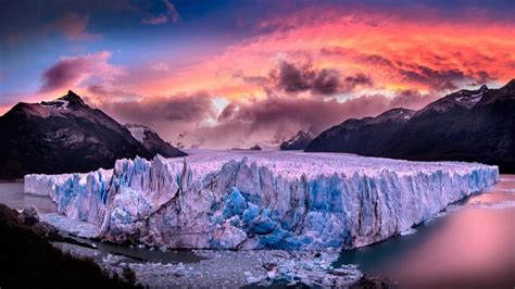 Perito Moreno Glacier - Los Glaciares National Park, Argentina - backiee