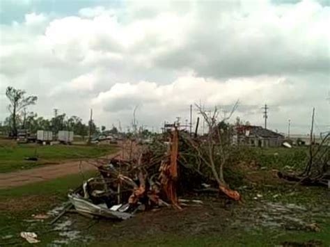 Death in Yazoo City Mississippi - Tornado Destruction Terrible 4/24/2010 - YouTube