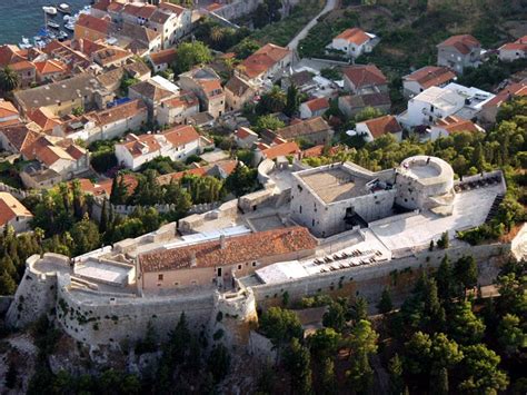 Hvar Fortress Croatia, Art History, Castles, Mansions, Architecture ...