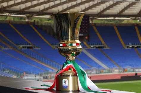 Coppa Italia final: Players to Serve Medals on Themselves