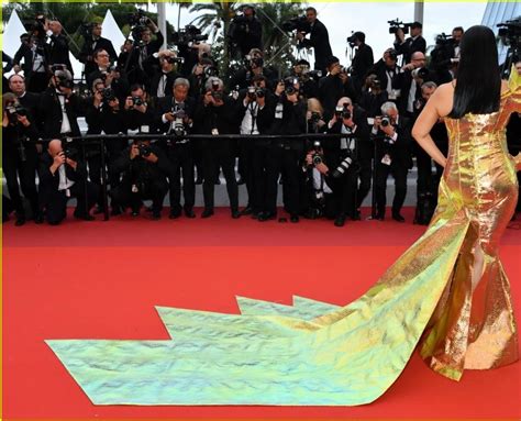 From Cannes throwback of Aishwarya Rai 🔥💥💥 : r/Aishwariyaraifap