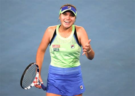 Sofia Kenin wins Australian Open title for first grand slam win