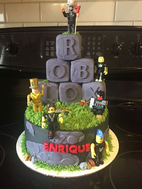 Roblox Cake Designs