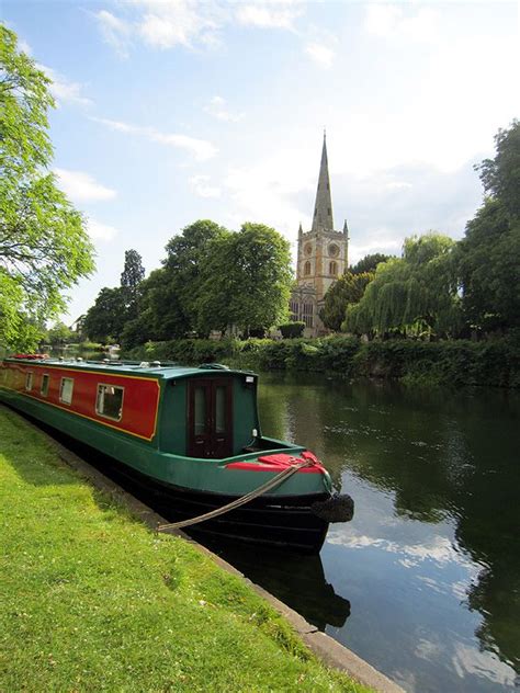 √ Stratford Upon Avon Canal Boat Hire