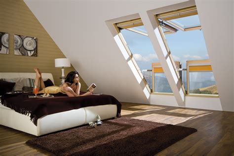 Balcony in the attic vs roof window. What to choose? - FAKRO