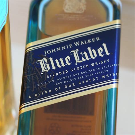 Johnnie Walker Blue Label ABV 40% 75cl with Gift Box — The Liquor Shop ...