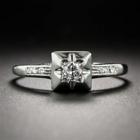 Art Deco 18k White Gold Diamond Ring