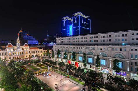 Nguyen Hue Walking Street, Ho Chi Minh City (2022) - Images, Timings ...