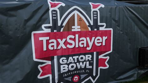 Annual TaxSlayer Gator Bowl for Clemson, Kentucky in Jacksonville ...