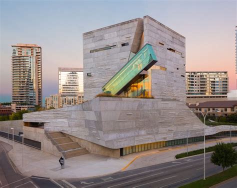 Dallas' Best Museums — the Ultimate Guide to the City's Cultural Wonders