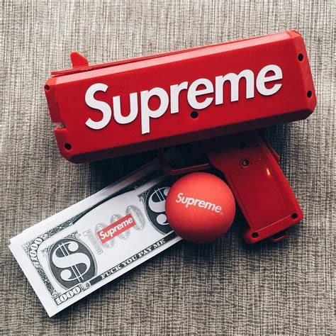 Supreme Money Wallpapers - Wallpaper Cave