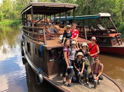 Borneo Tanjung Puting Boat Tour: Trekking & Orangutan Tour