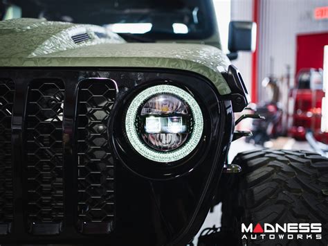 Jeep Gladiator Headlights - LED with Halos - Black Housing - 9"