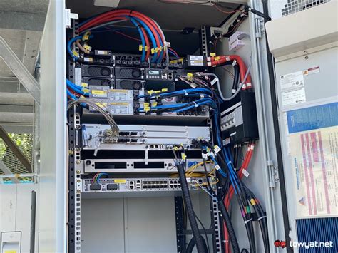 A Peek Inside TM 5G NR Base Station; Delivering 5G On 700MHz And C-Band Simultaneously - Lowyat.NET