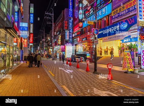 Daegu downtown night hi-res stock photography and images - Alamy