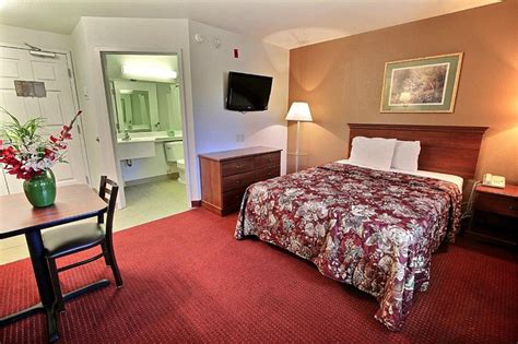 INTOWN SUITES EXTENDED STAY NEWPORT NEWS VA - I-64 - Updated 2024 ...